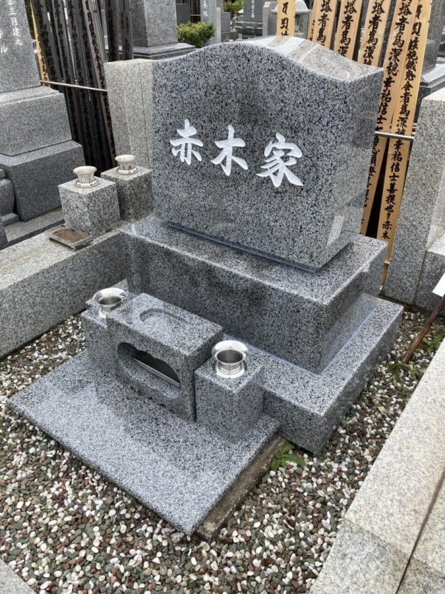 完成墓地（洋型）Complete Cemetery Western style｜供養と墓石（水 